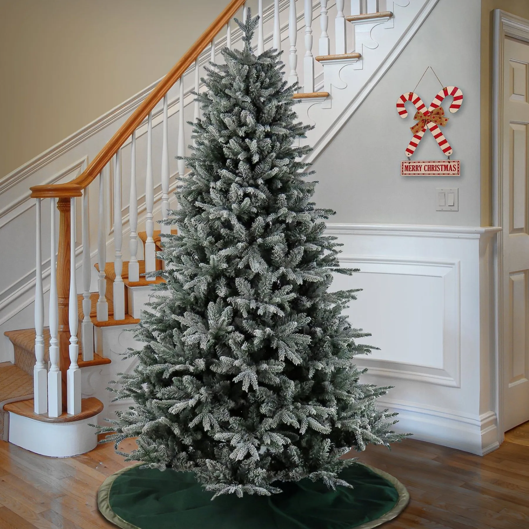 Full-National Tree Company 7.5 Ft Holliston Tree