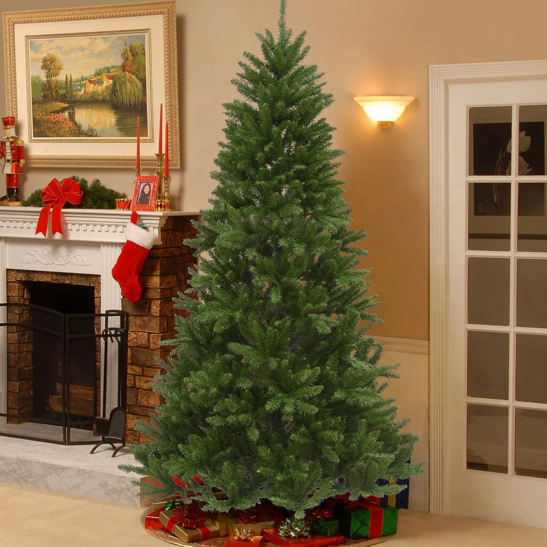 7Ft - 9Ft-National Tree Company 7.5 Ft. Peyton Spruce Hinged Tree