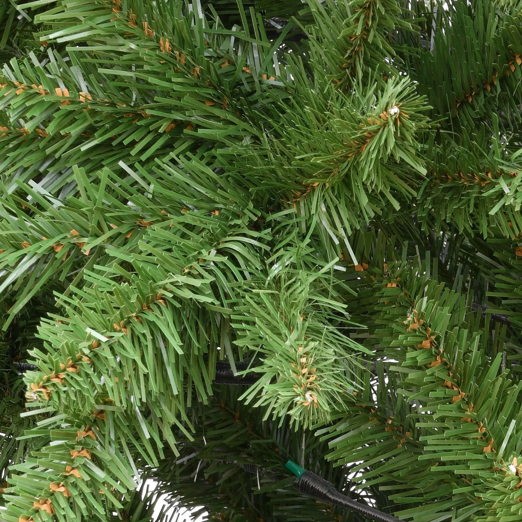 7Ft - 9Ft-National Tree Company 7.5 Ft. Peyton Spruce Hinged Tree