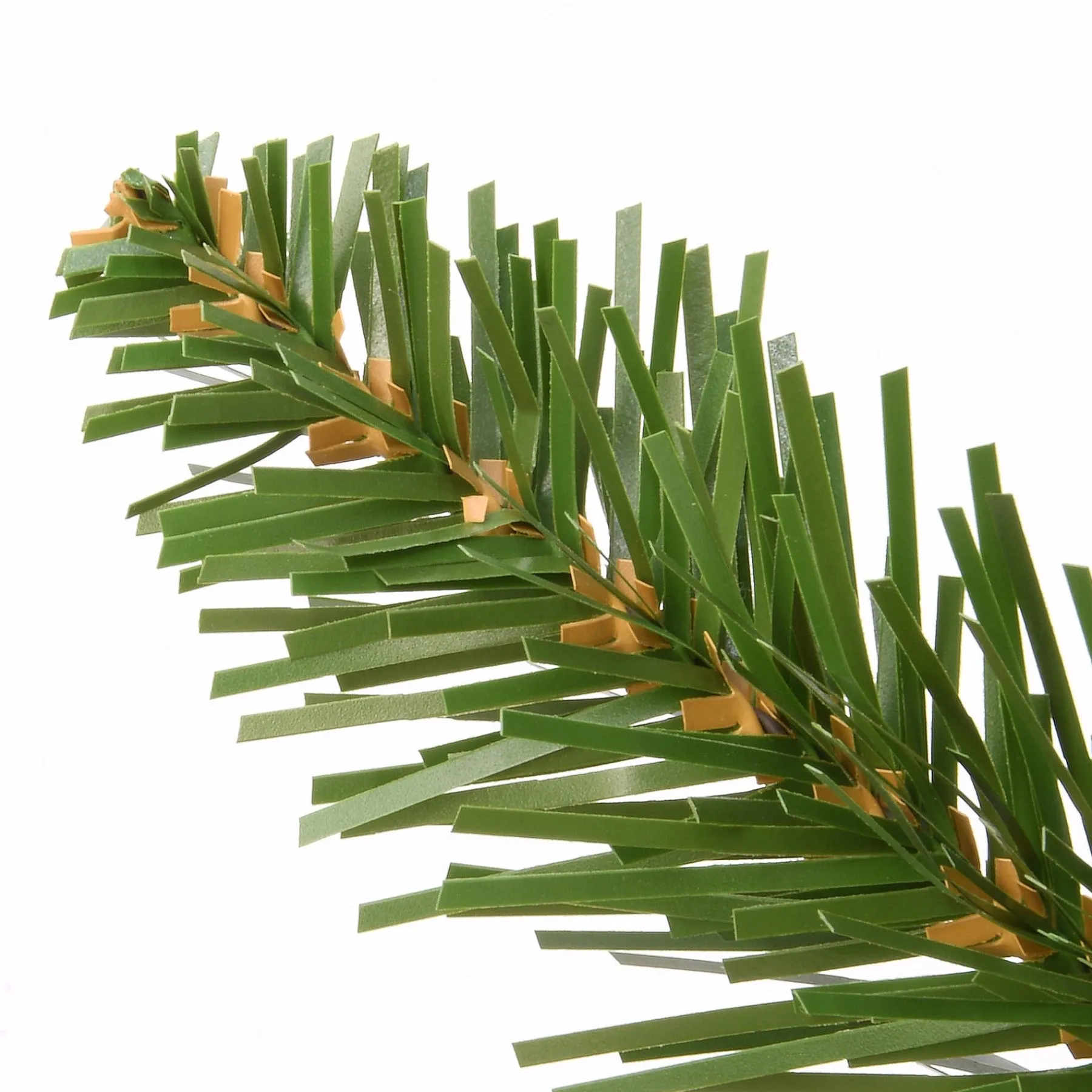 7Ft - 9Ft-National Tree Company 7.5 Ft. Peyton Spruce Hinged Tree